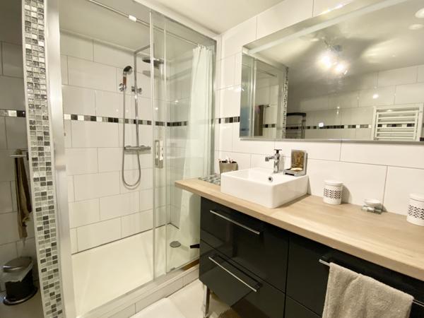 Port Guillaume - Spacieux appartement offrant une superbe vue sur le port et la mer