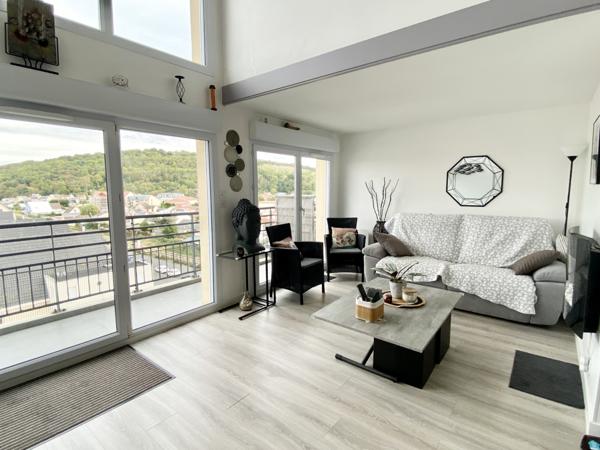 Port Guillaume - Spacieux appartement offrant une superbe vue sur le port et la mer