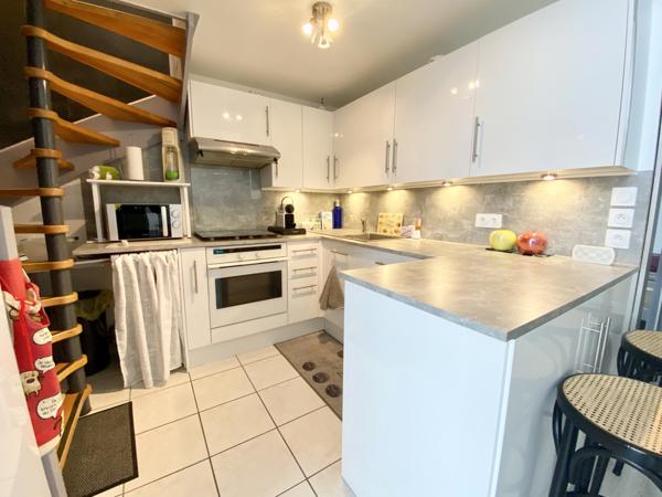 Port Guillaume - Spacieux appartement offrant une superbe vue sur le port et la mer