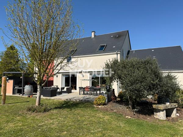EXCLUSIVITÉ - A 5 MN BOURGES EST