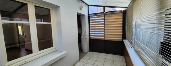 Maison mitoyenne à rénover  Fort potentiel à Plédran