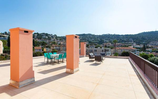 Appartement à vendre    4 pièces • 102,85 m2 Le Cannet