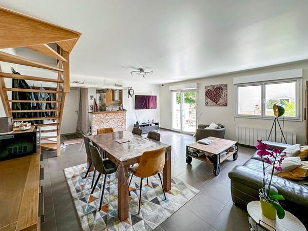 Margency (95580) Margency. Duplex de 78 M2 avec box.