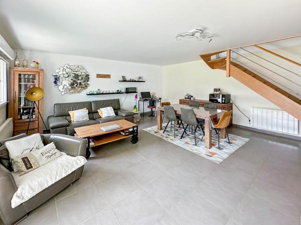 Margency (95580) Margency. Duplex de 78 M2 avec box.