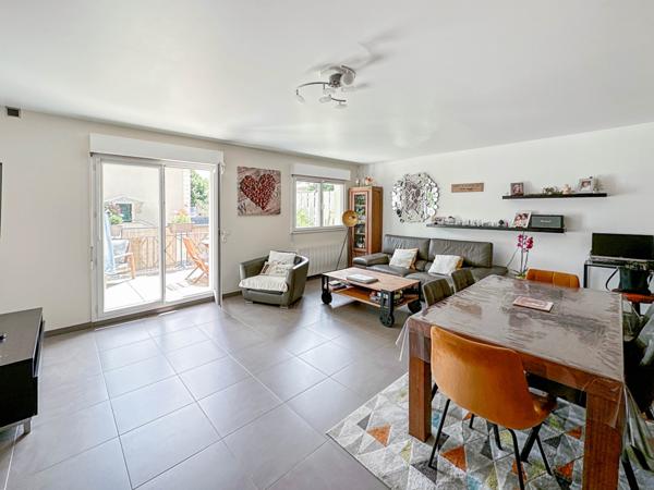 Margency (95580) Margency. Duplex de 78 M2 avec box.