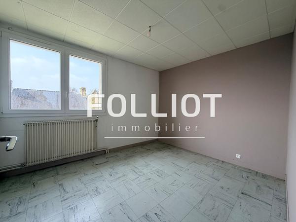 Immeuble de fort potentiel 9 pièces à vendre aux Pieux