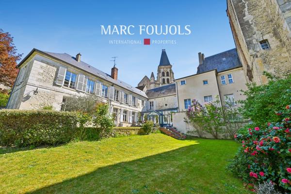 Clermont – Remarquable propriété ancienne avec jardin clos