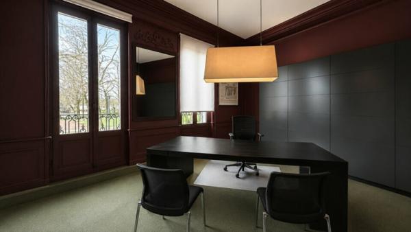 Vieux Lille - Hôtel particulier de 436 m² avec cour intérieure à usage professionnel / Hôtel particulier / Co-living Lille