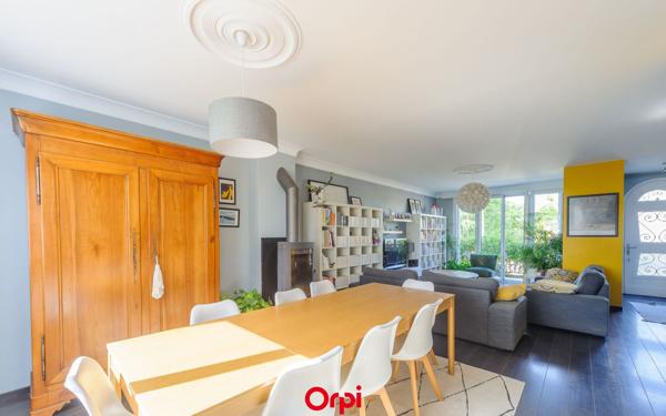 Maison à vendre    6 pièces •  Thairé