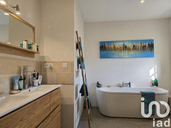 Moulin 20 pièces de 658 m² à Bourg-Charente (16200)