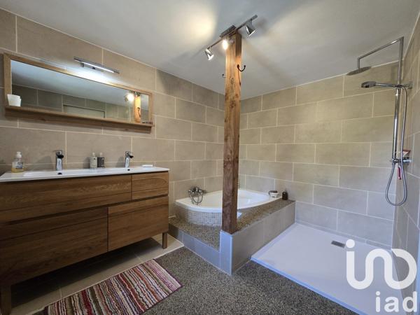 Moulin 20 pièces de 658 m² à Bourg-Charente (16200)