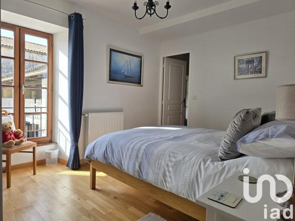 Moulin 20 pièces de 658 m² à Bourg-Charente (16200)