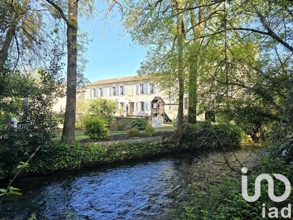 Moulin 20 pièces de 658 m² à Bourg-Charente (16200)
