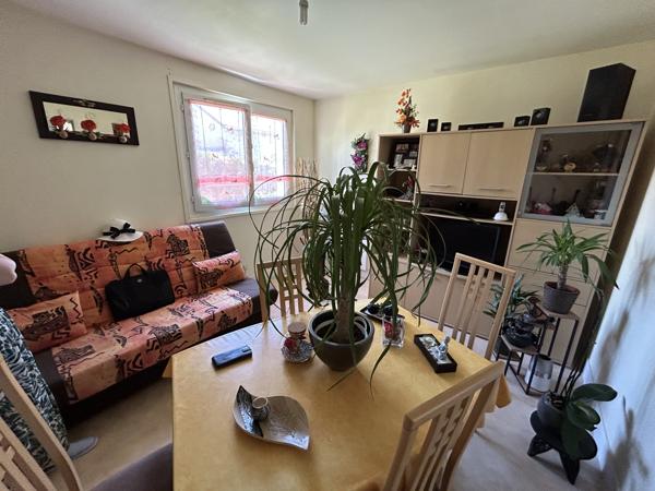 Maison
         5 pièces
        - 107 m² 172 000 € *