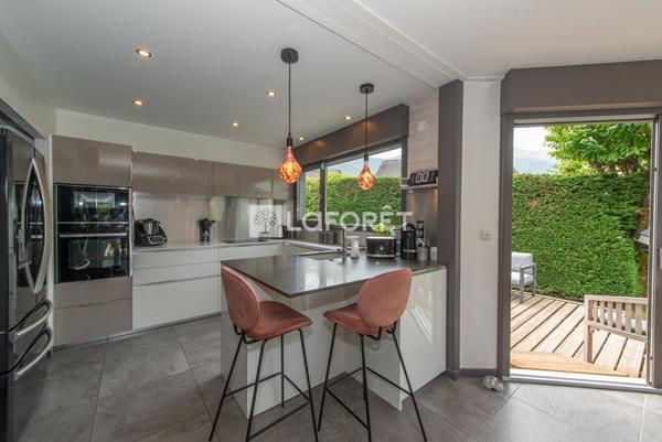 Achat maison près de GILLY SUR ISERE - 8 pièce(s) - 216 m² - 760 000 €