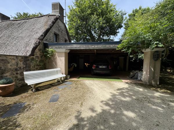 A visiter! Charmante chaumière – Superbe terrain avec piscine
