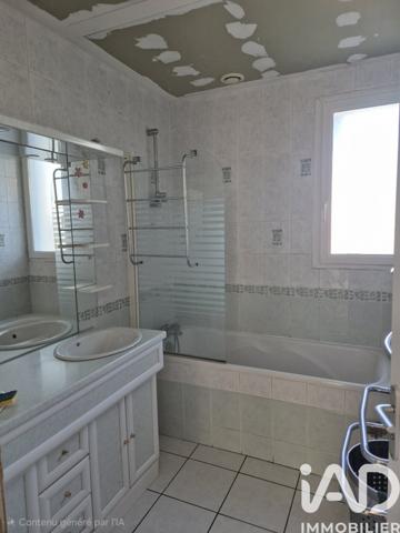 Maison à vendre 5 pièces 147 m² Valence-en-Poitou