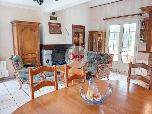 Maison à vendre    5 pièces •  Damgan