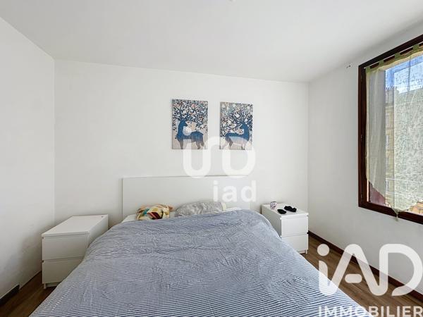 Location appartement 2 pièces 46 m² Marseille 2