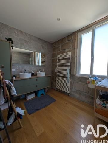 Maison à vendre 5 pièces 205 m² Châteauneuf-sur-Isère
