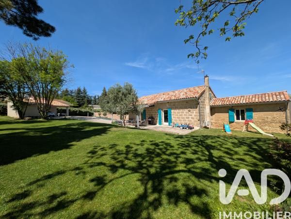 Maison à vendre 5 pièces 205 m² Châteauneuf-sur-Isère