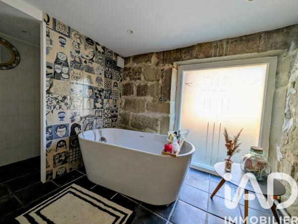 Maison à vendre 5 pièces 205 m² Châteauneuf-sur-Isère