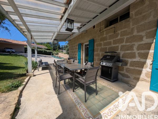 Maison à vendre 5 pièces 205 m² Châteauneuf-sur-Isère