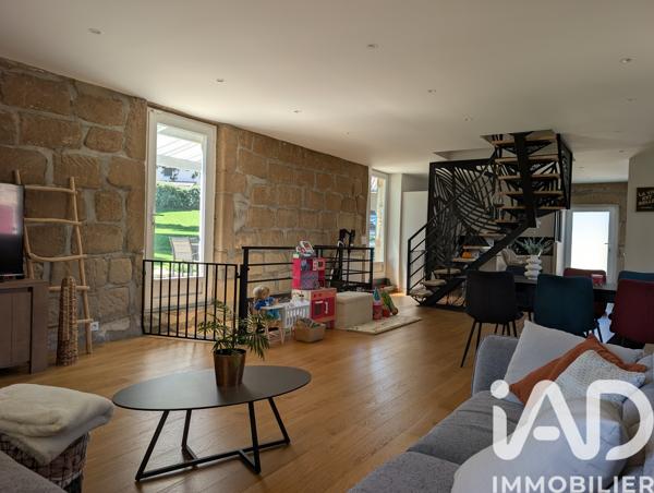 Maison à vendre 5 pièces 205 m² Châteauneuf-sur-Isère