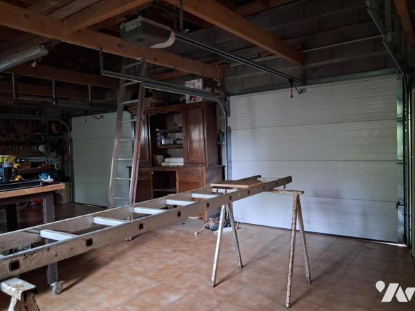 Sur la commune de VILLENEUVE EN PERSEIGNE agréable maison de campagne