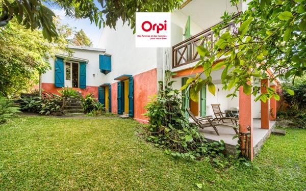 Maison à vendre    7 pièces •  Le Tampon