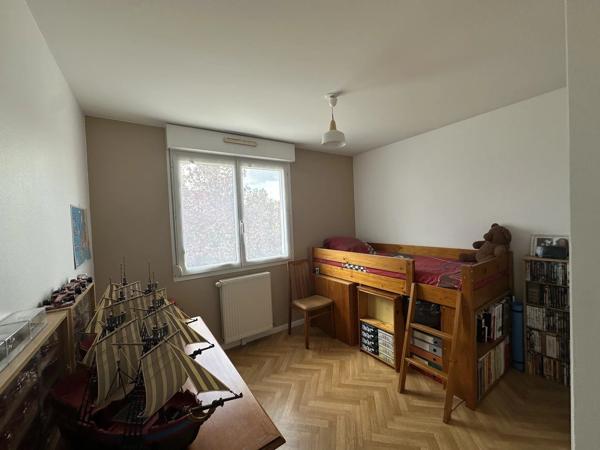 Appartement A Vendre 4 pièce Quartier toison d'or