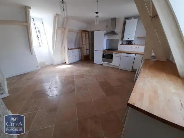 Appartement à louer 3 pièces 95.7m² Chinon (37500)