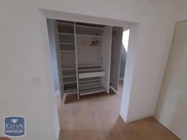 Appartement à louer 3 pièces 95.7m² Chinon (37500)