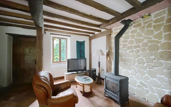 Maison à vendre    5 pièces •  Saint-Germain-des-Fossés