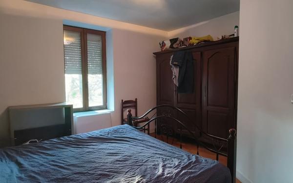 Maison à vendre    5 pièces •  Saint-Germain-des-Fossés