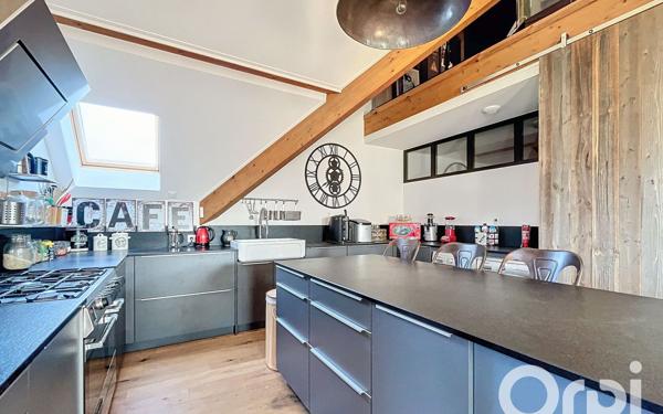 Appartement à vendre    4 pièces • 169,15 m2 Arthaz-Pont-Notre-Dame