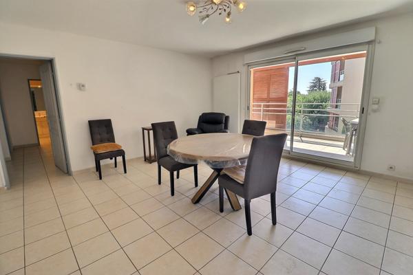 A VENDRE Entraigues Sur La Sorgue Appartement 3 pièce(s) 74 m²