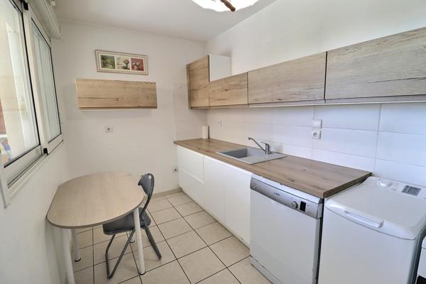A VENDRE Entraigues Sur La Sorgue Appartement 3 pièce(s) 74 m²