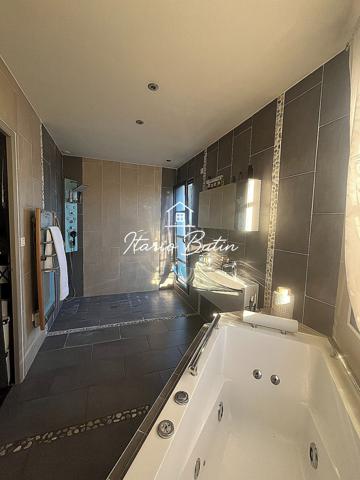 Propriété exceptionnelle Agde 795 000