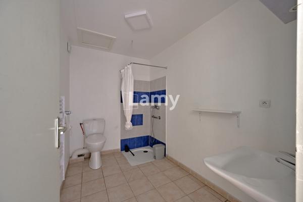 Parking + appartement