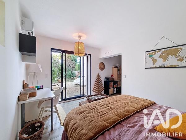 Maison à vendre 6 pièces 180 m² Nîmes