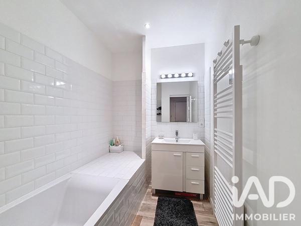 Maison à vendre 6 pièces 180 m² Nîmes