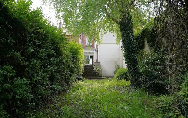 Maison à vendre    6 pièces •  Amiens