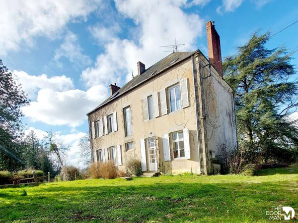 Propriété - Vendu - 226 m² - LE BOURGNEUF-LA-FORET | The Door Man