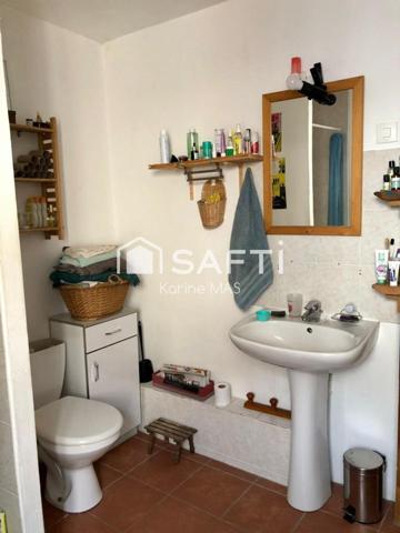 Maison de village avec terrasse et terrain non attenant