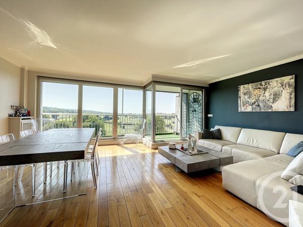 Appartement F5 à vendre  5 pièces - 131,08 m2 ST CLOUD - 92