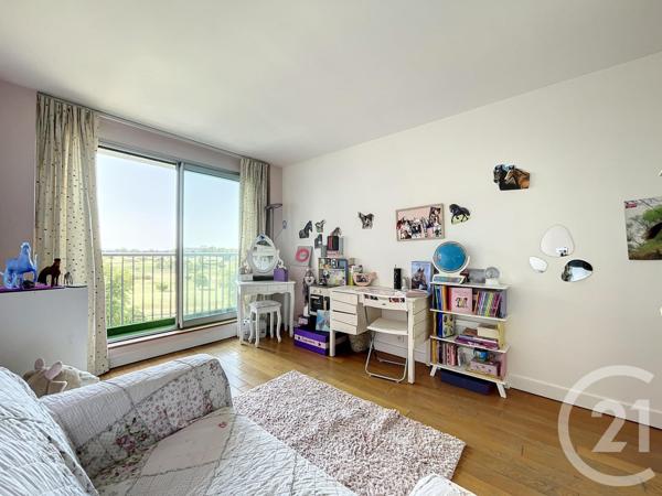 Appartement F5 à vendre  5 pièces - 131,08 m2 ST CLOUD - 92