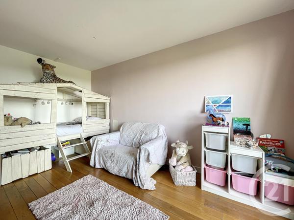 Appartement F5 à vendre  5 pièces - 131,08 m2 ST CLOUD - 92