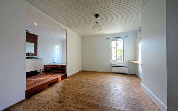 Maison à louer    4 pièces •  Mas-Grenier