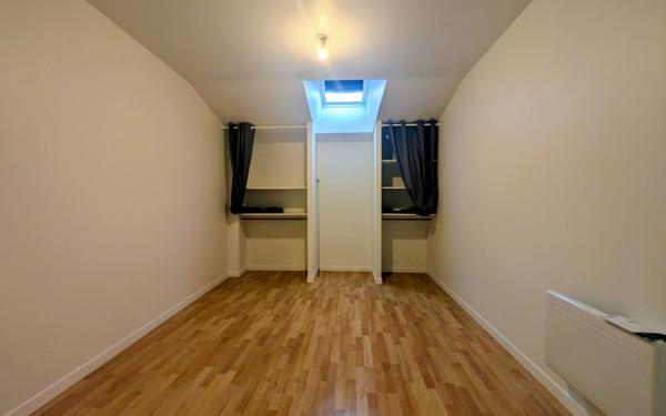 Maison à louer    4 pièces •  Mas-Grenier